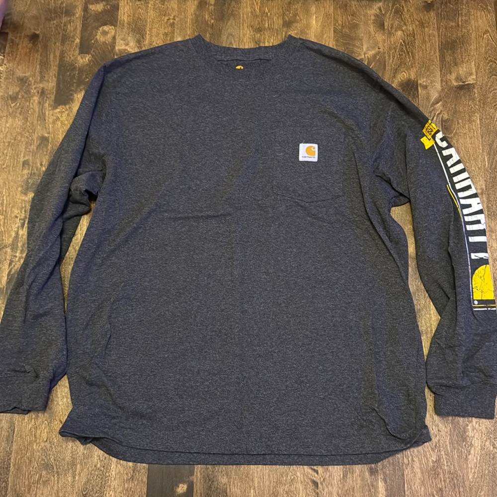 Men’s Carhartt shirt